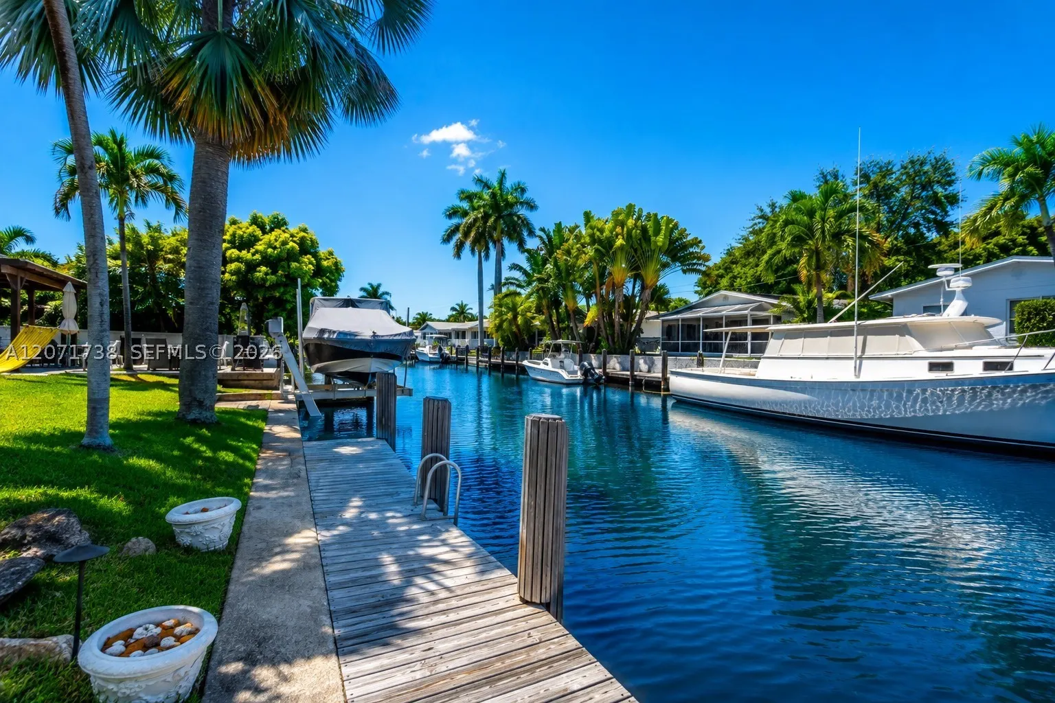 1424 Nautilus Isle