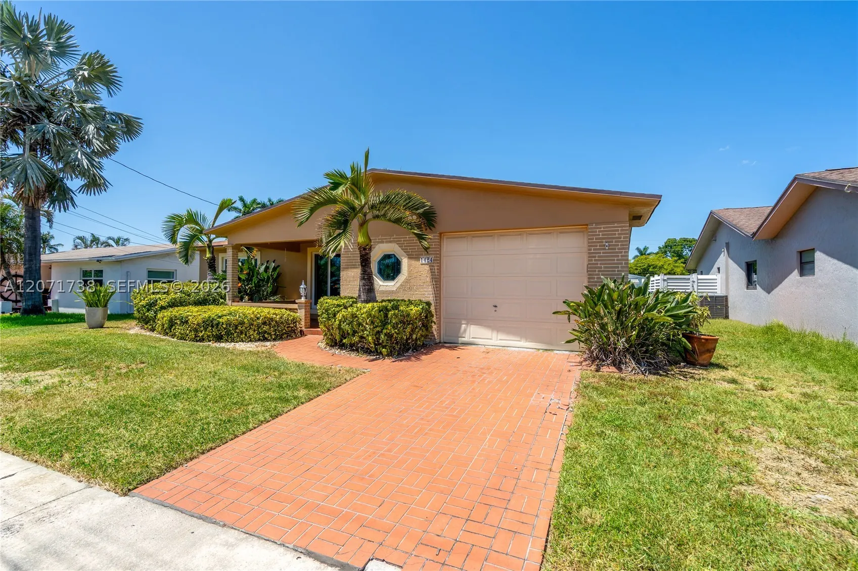 1424 Nautilus Isle