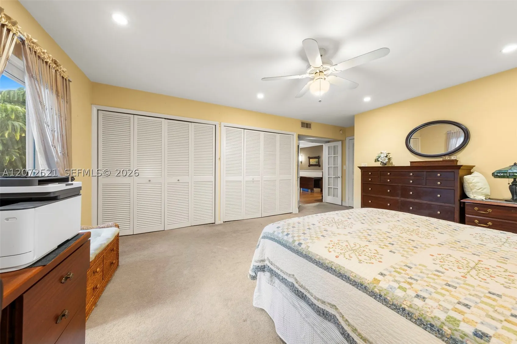 6815 Edgewater Dr #202