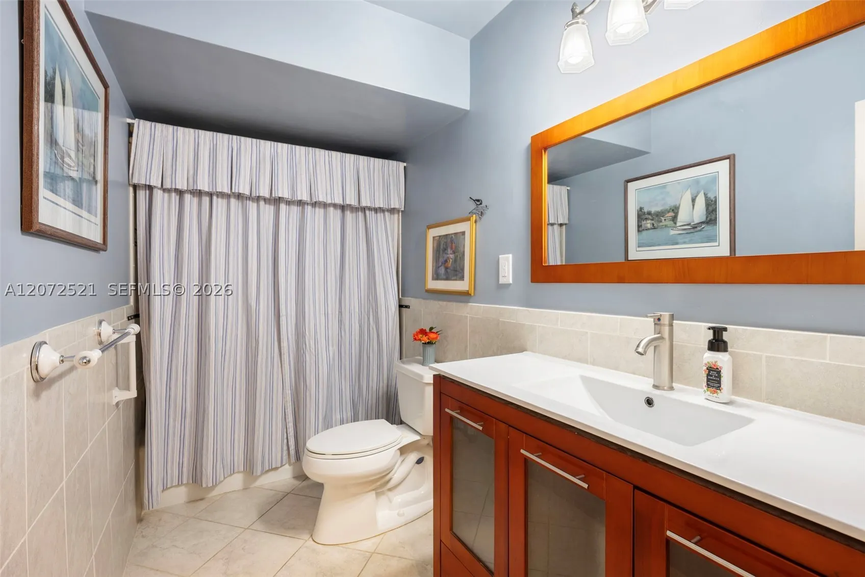 6815 Edgewater Dr #202