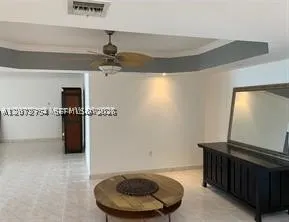 8855 Collins Ave #5B