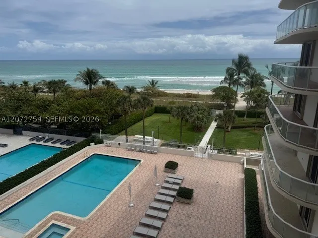 8855 Collins Ave #5B