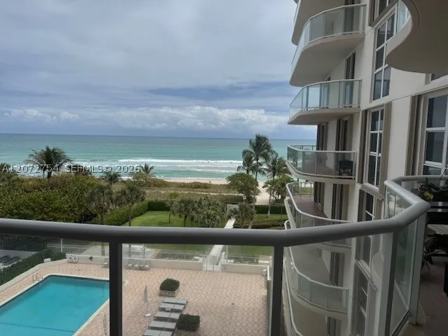 8855 Collins Ave #5B