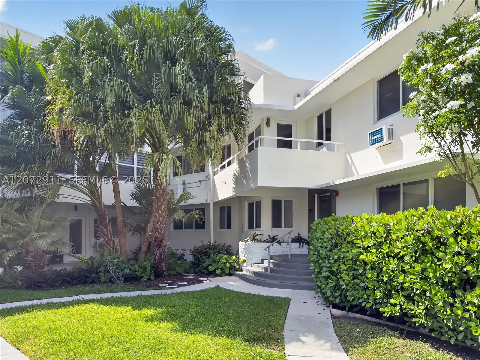 10190 Collins Ave #204