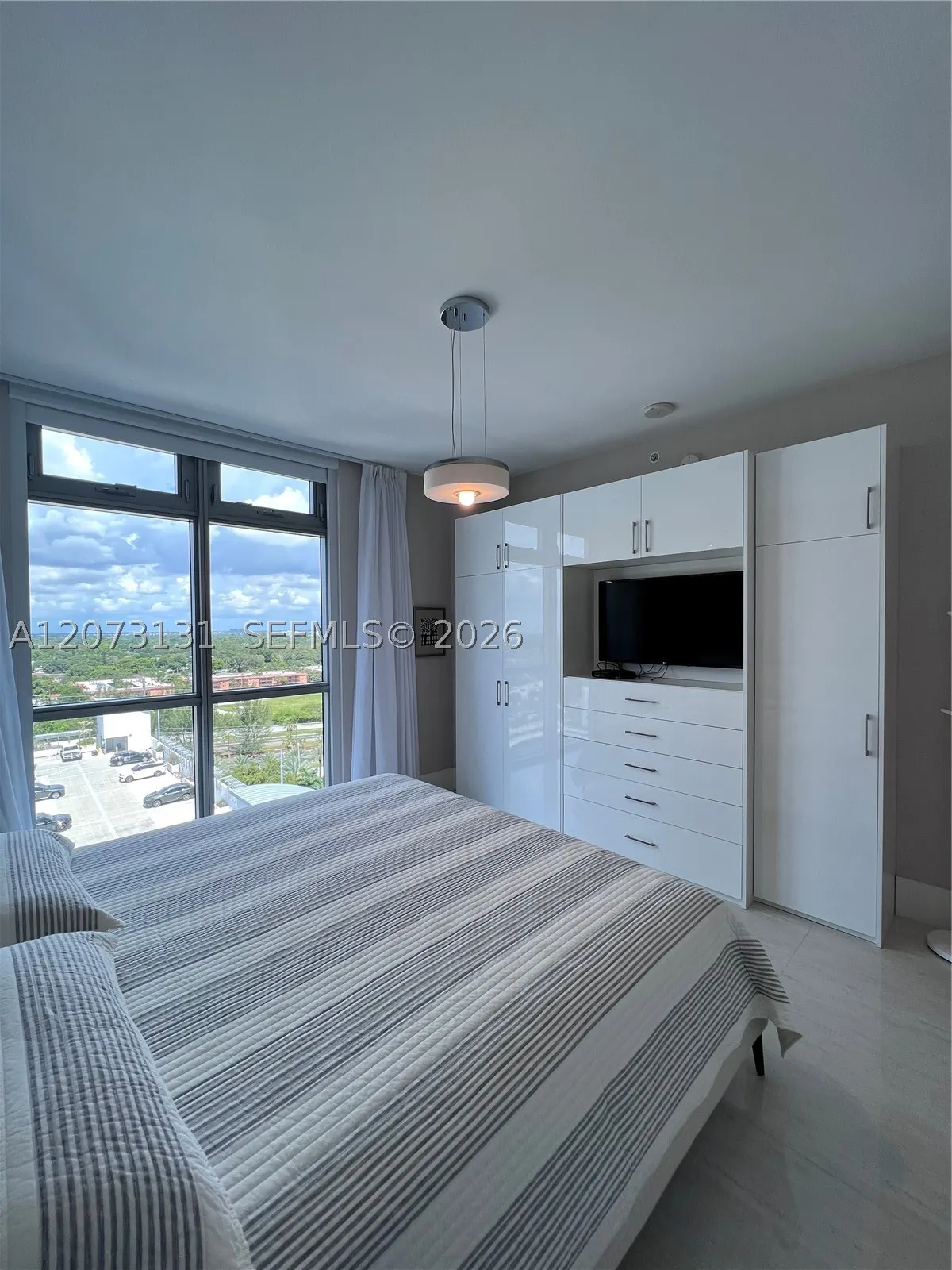17301 Biscayne Blvd #1402