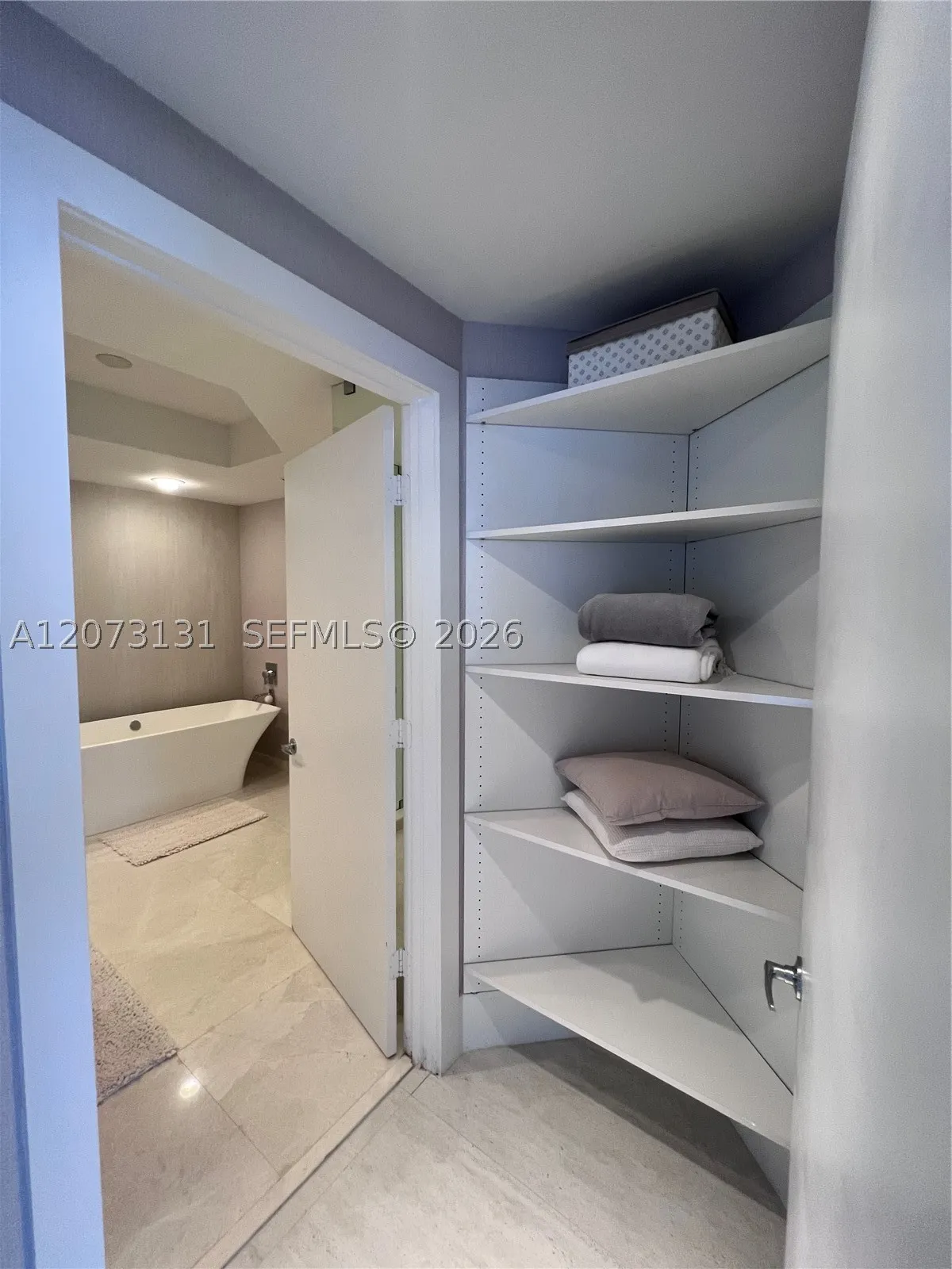 17301 Biscayne Blvd #1402