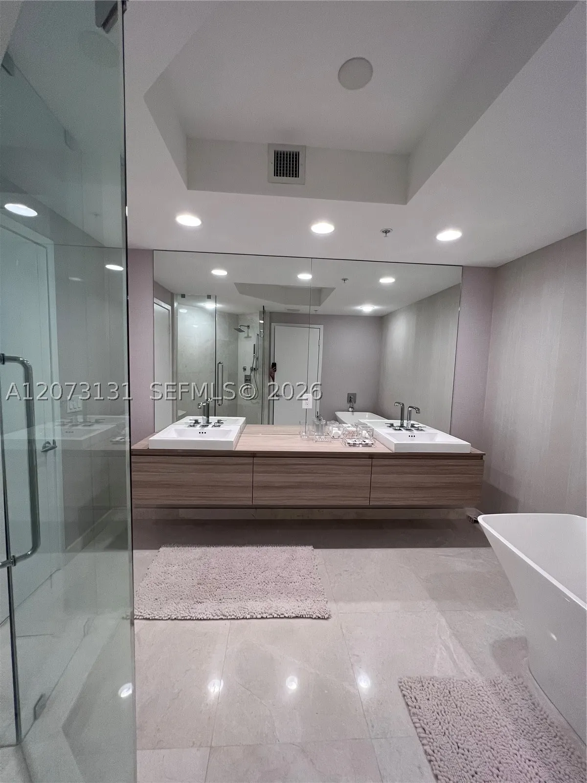 17301 Biscayne Blvd #1402