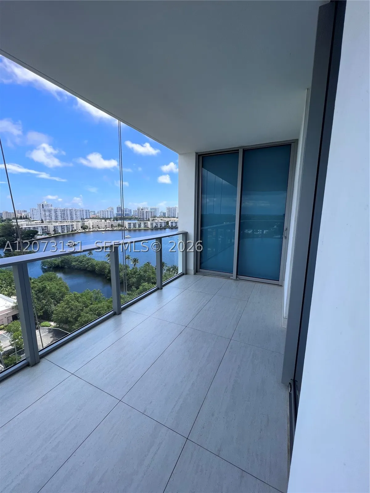 17301 Biscayne Blvd #1402