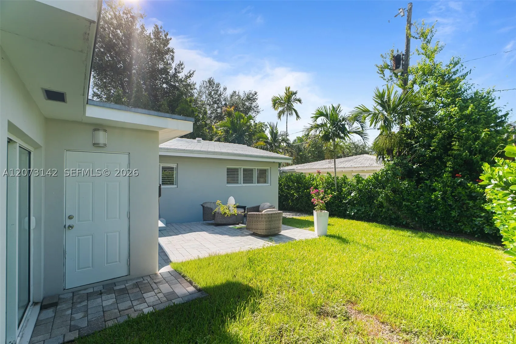 932 Bird Rd