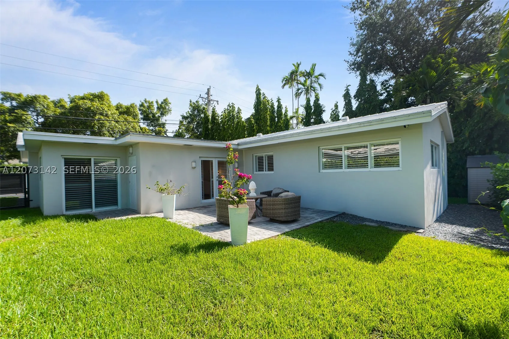 932 Bird Rd