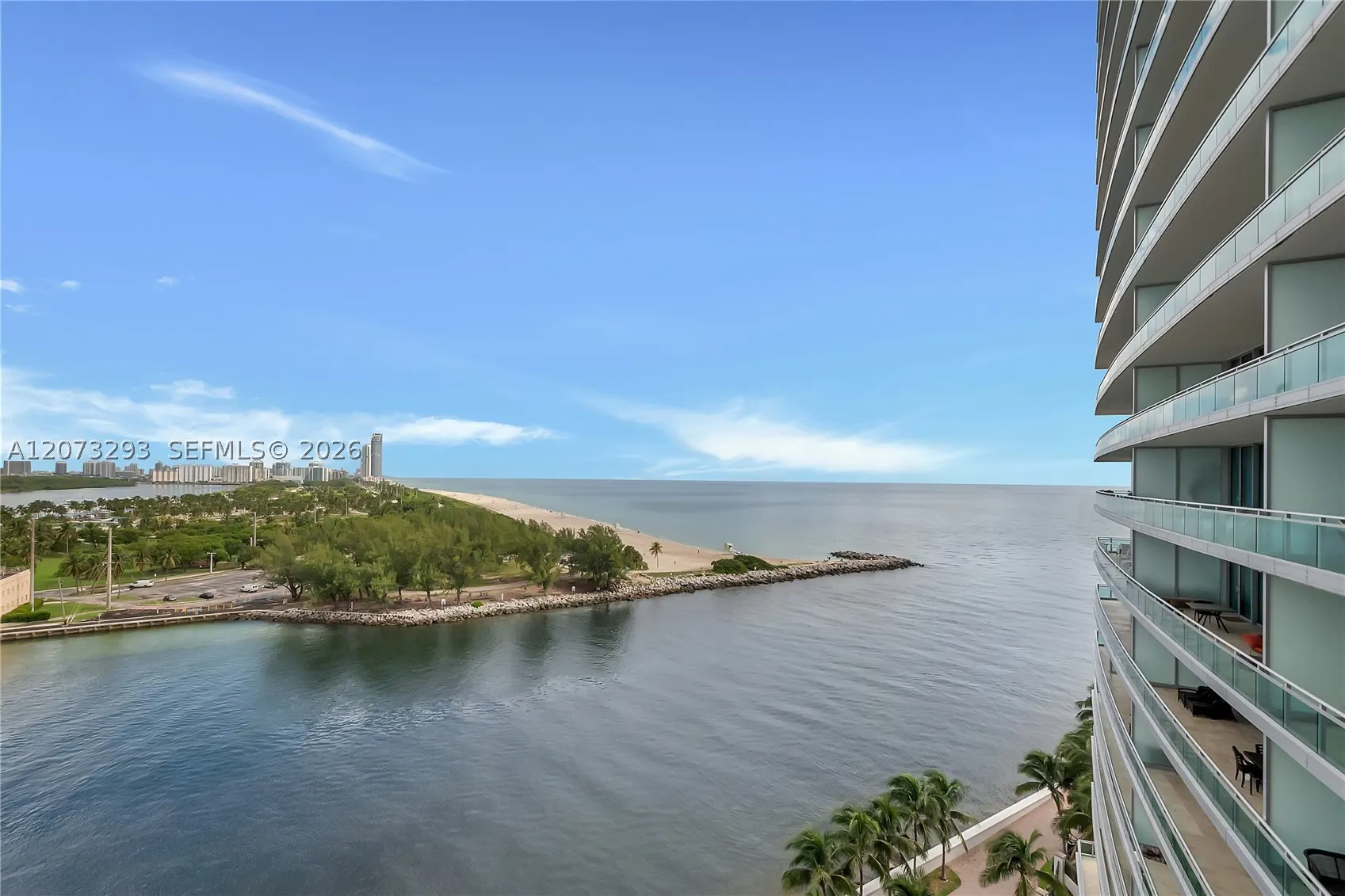 10295 Collins Ave #804