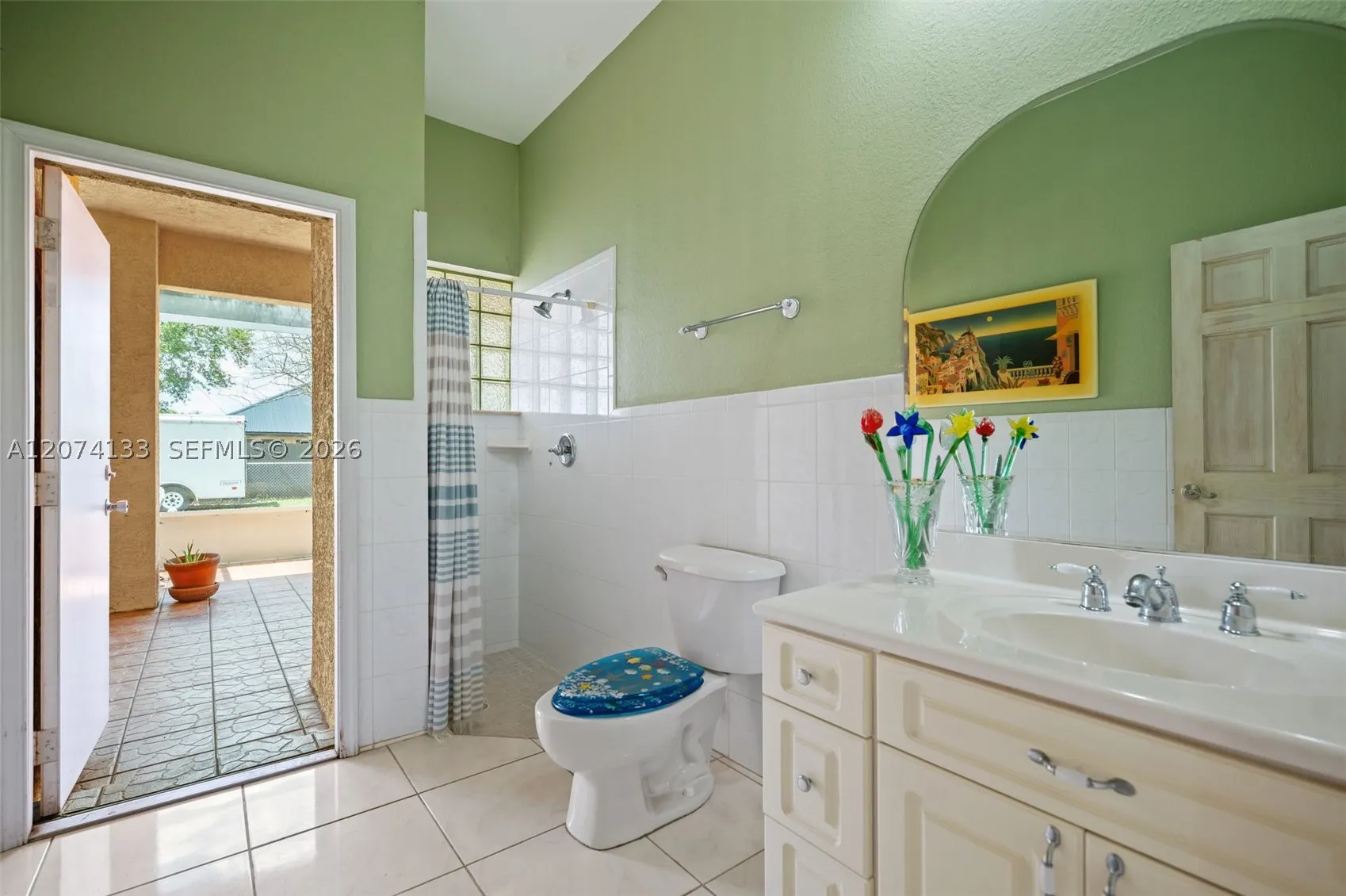 1006 Bayberry Loop