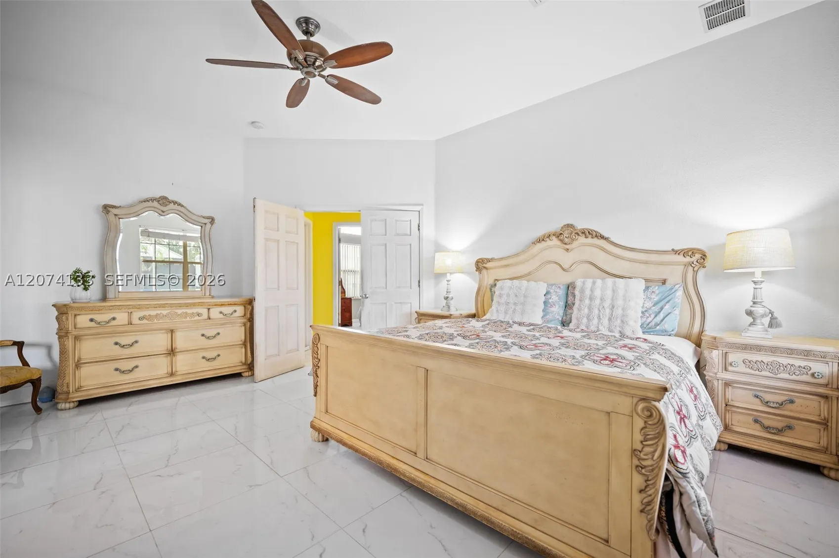 1006 Bayberry Loop