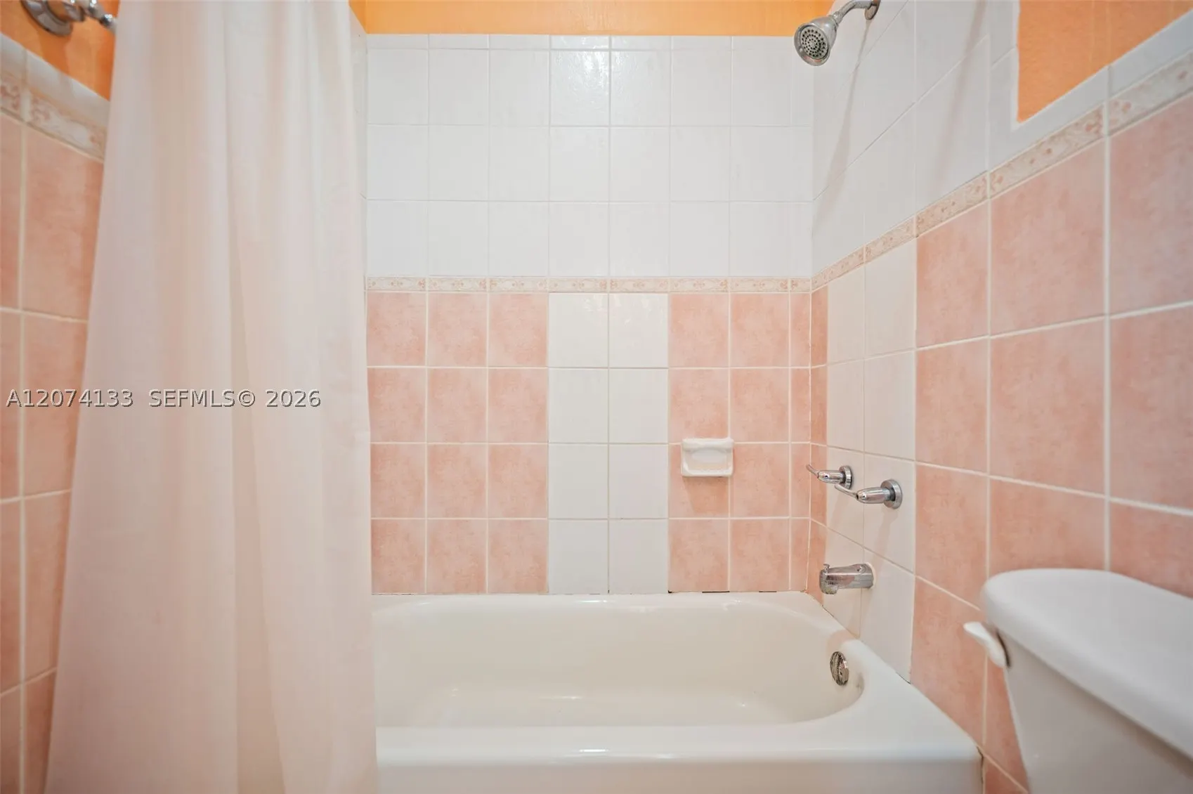 1006 Bayberry Loop
