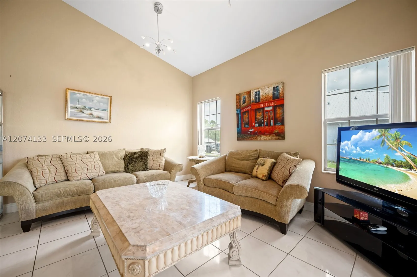 1006 Bayberry Loop