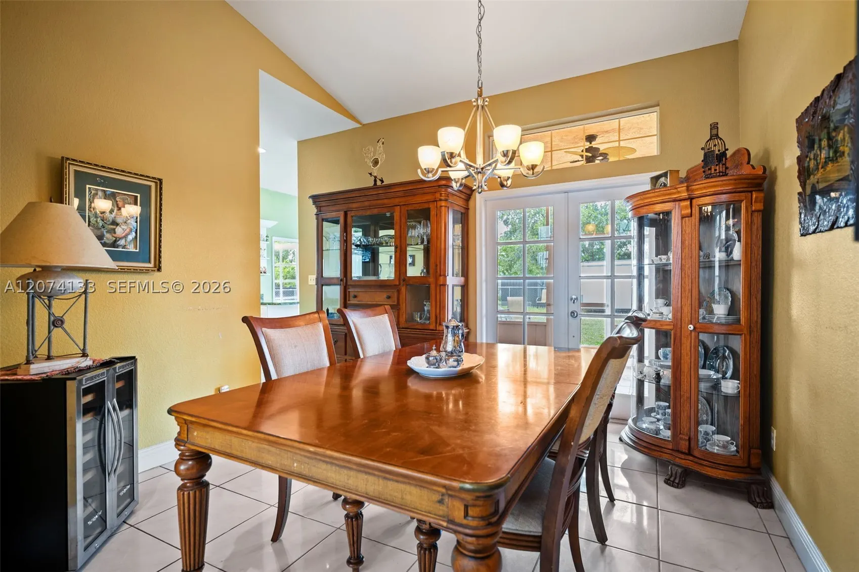 1006 Bayberry Loop