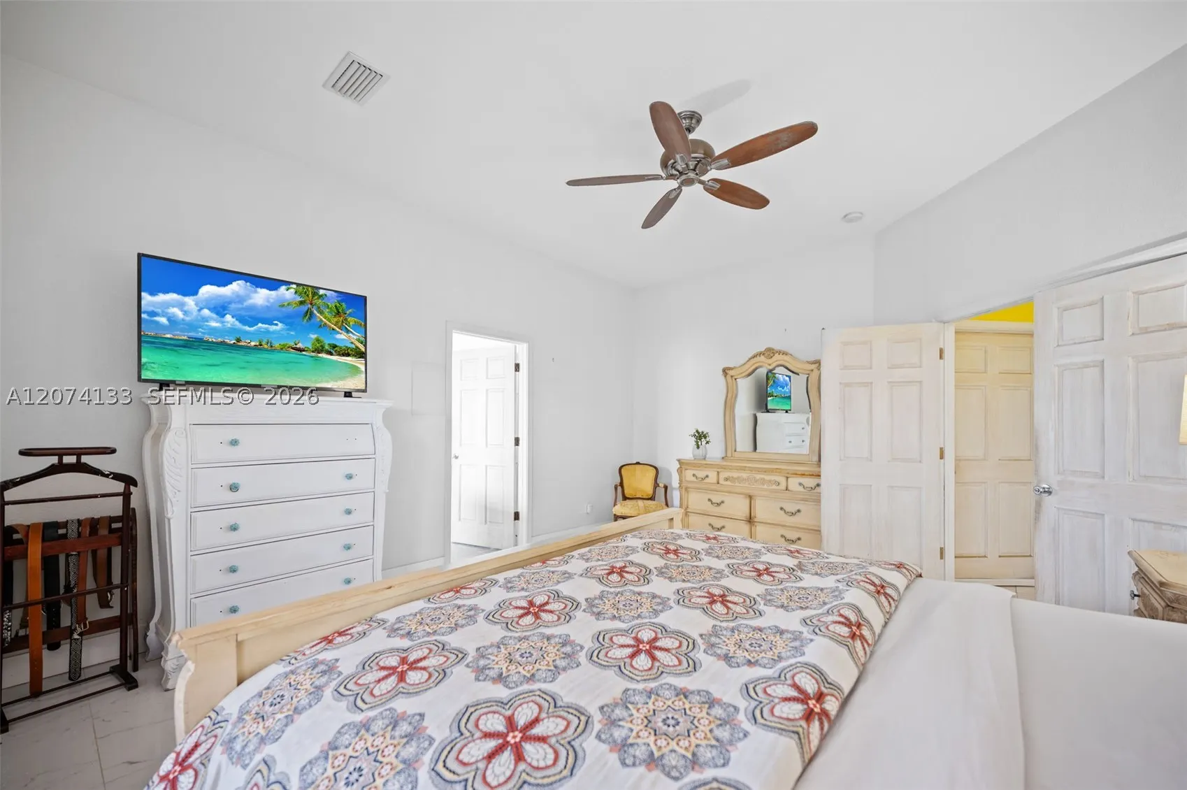 1006 Bayberry Loop