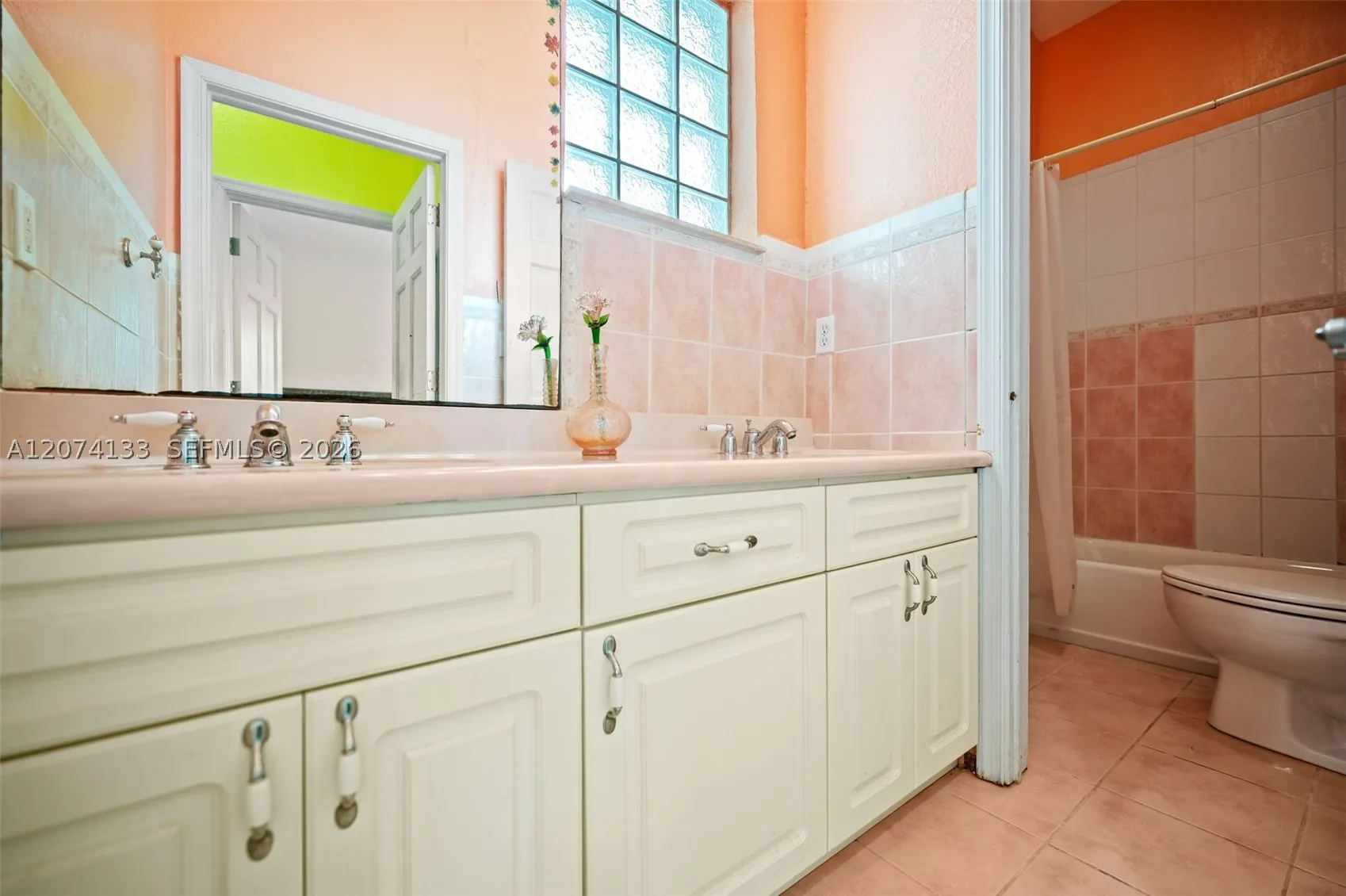 1006 Bayberry Loop