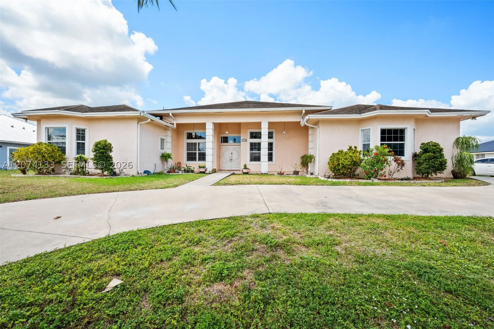 1006 Bayberry Loop