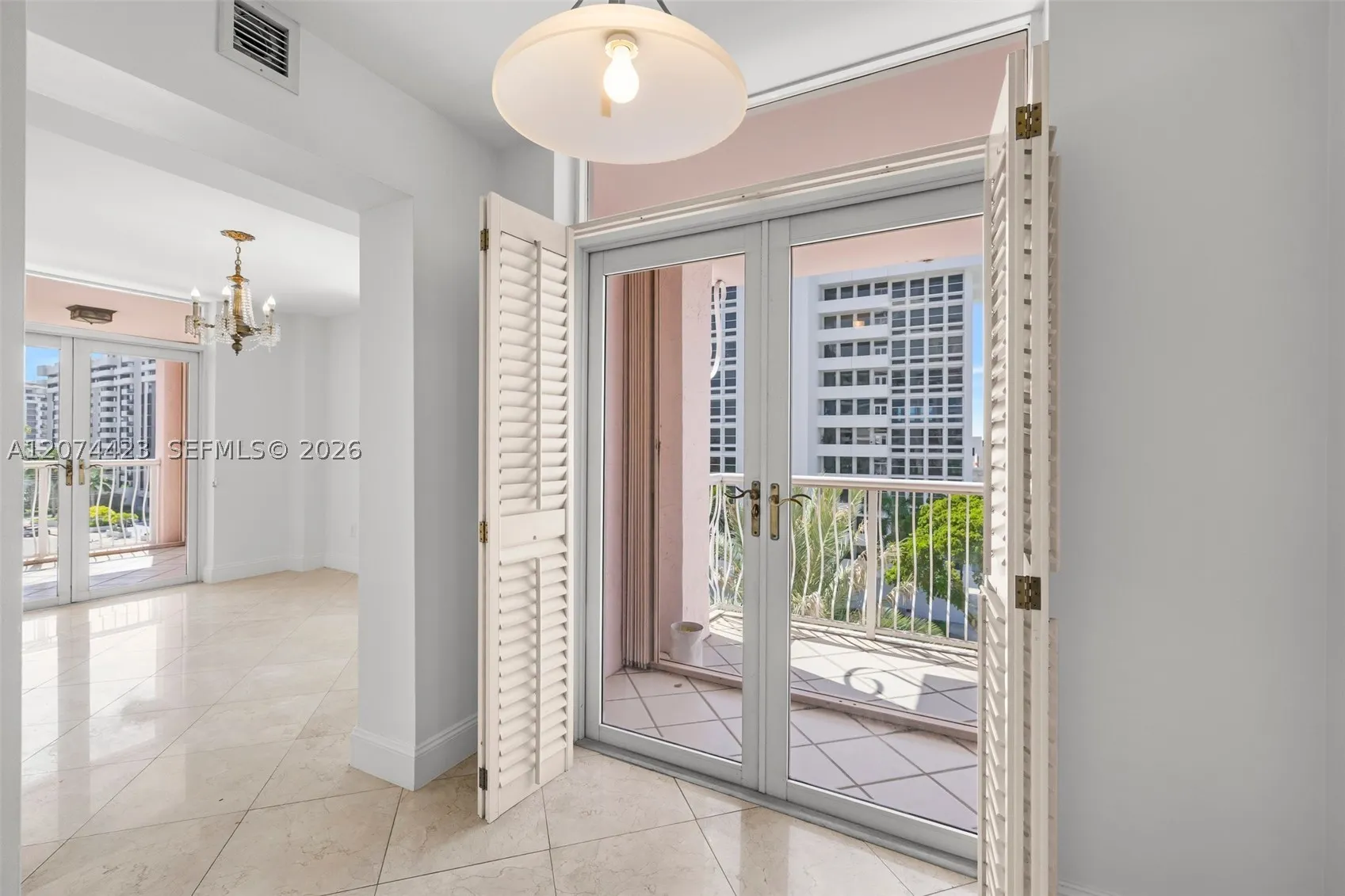 721 Biltmore Way #601