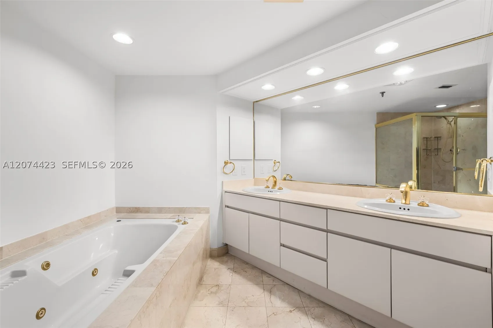 721 Biltmore Way #601