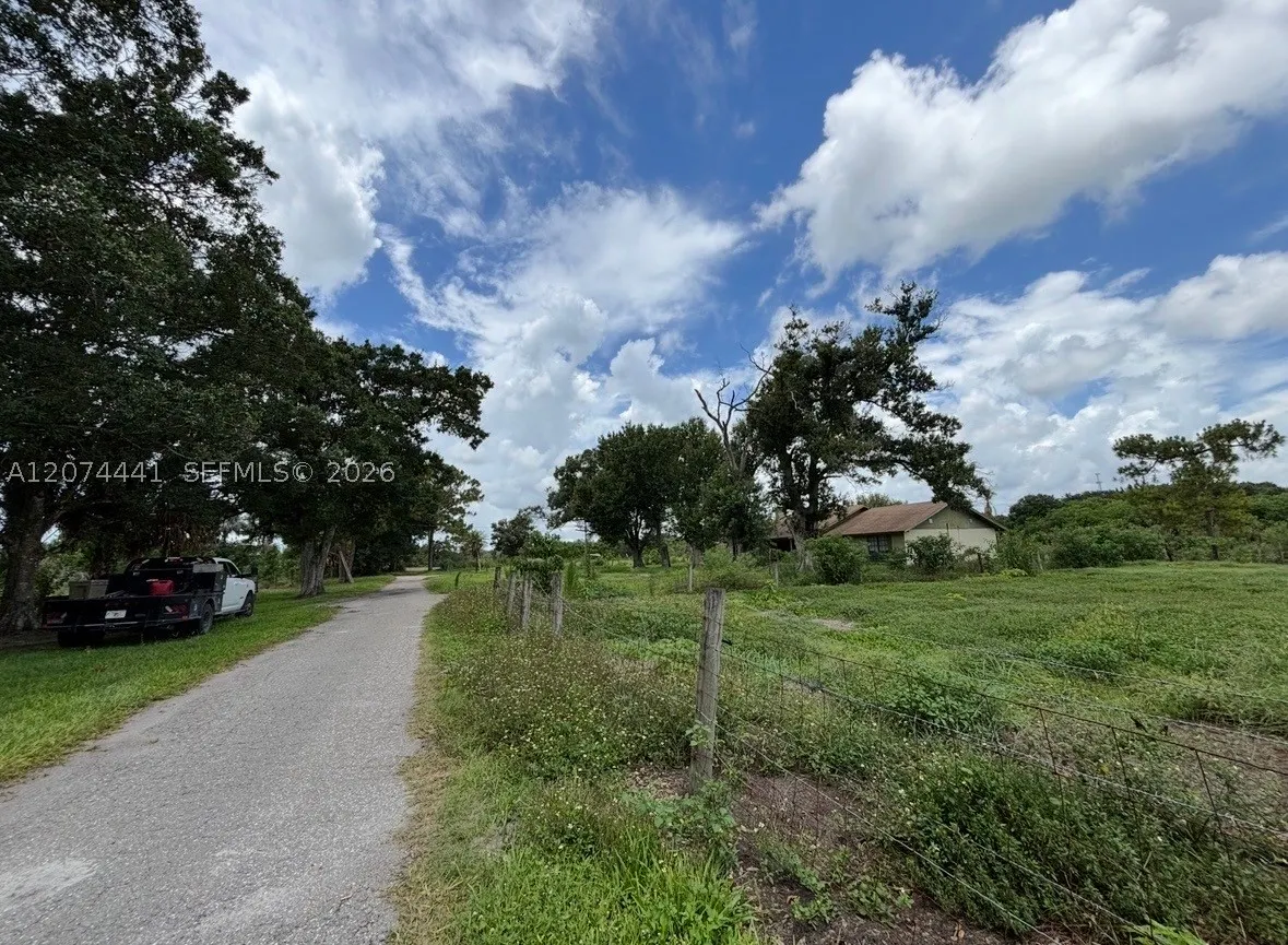 375 & 311 County Road 720