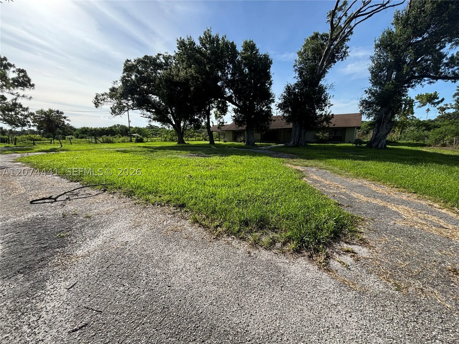 375 & 311 County Road 720