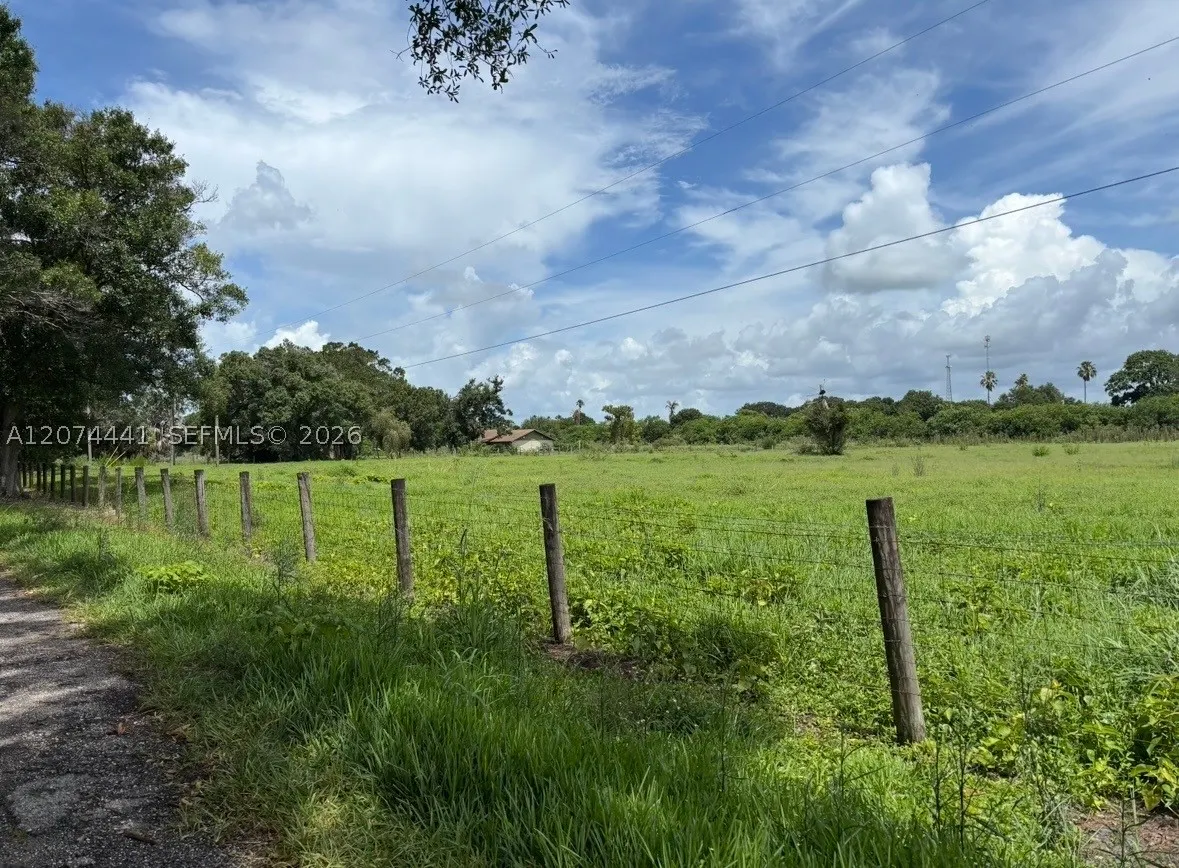 375 & 311 County Road 720