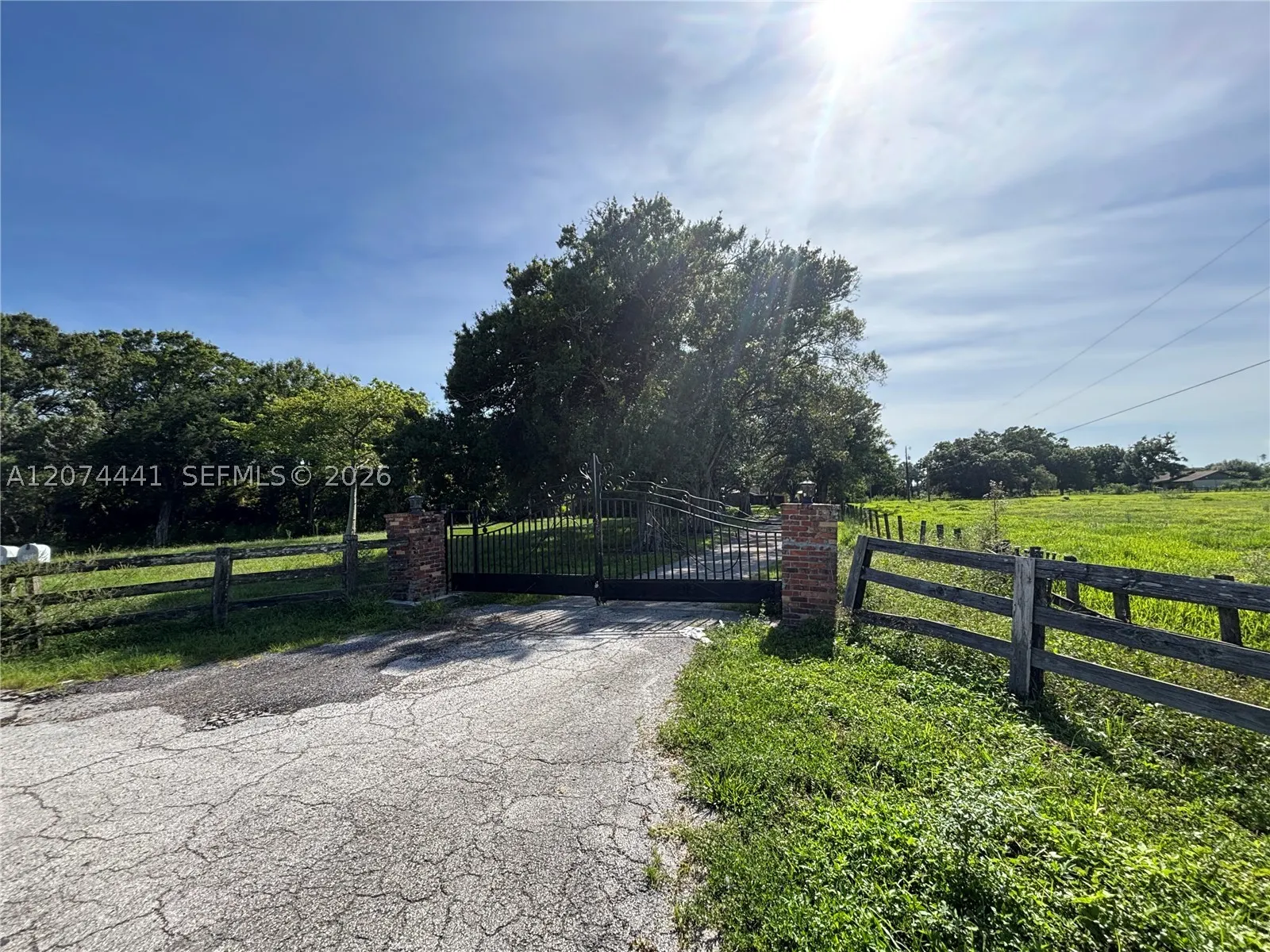 375 & 311 County Road 720