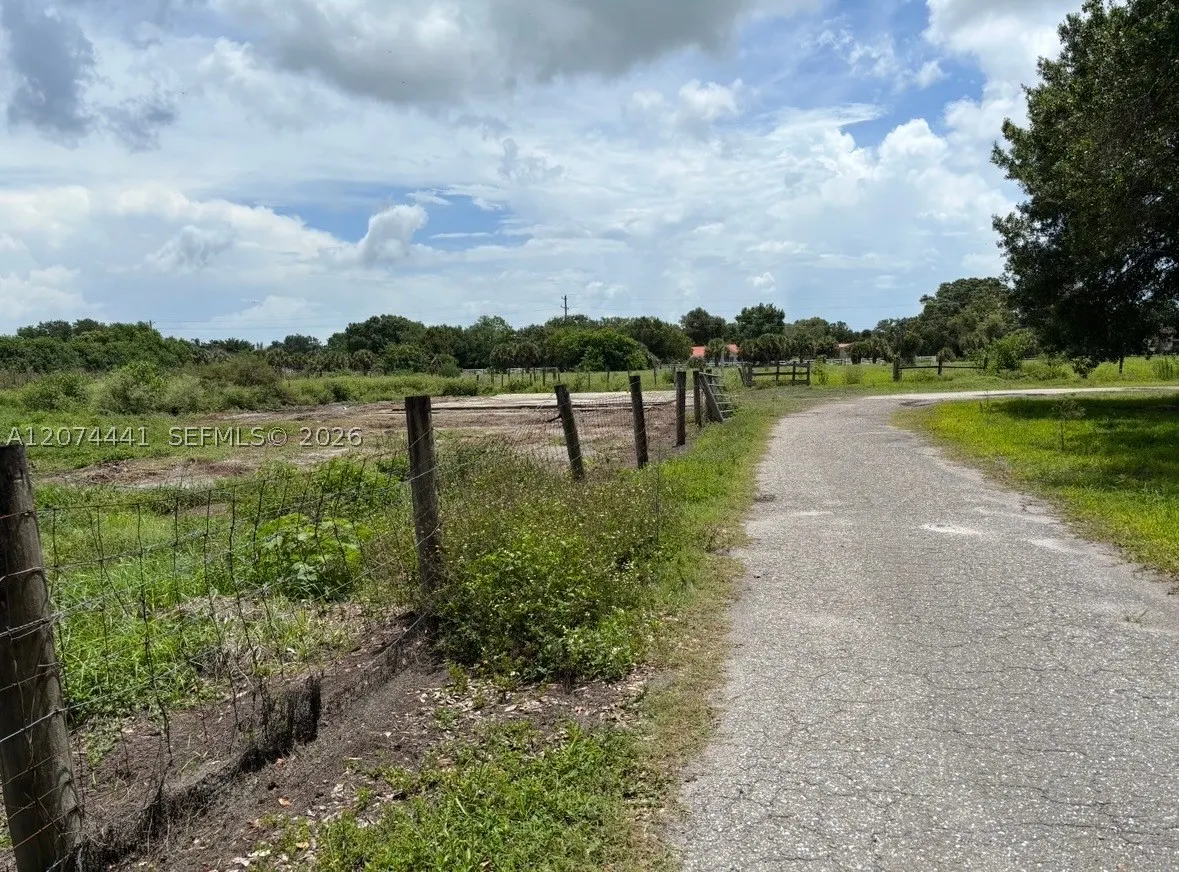 375 & 311 County Road 720