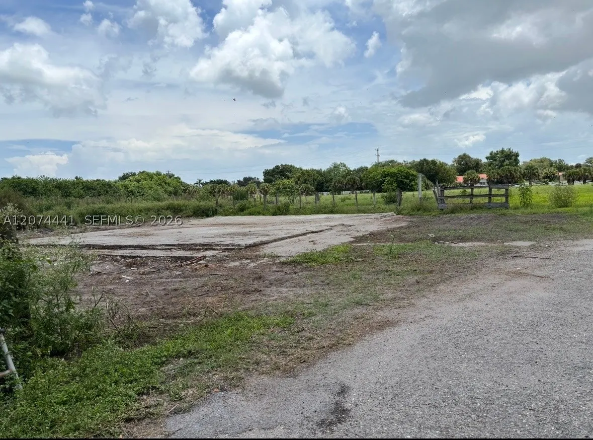 375 & 311 County Road 720