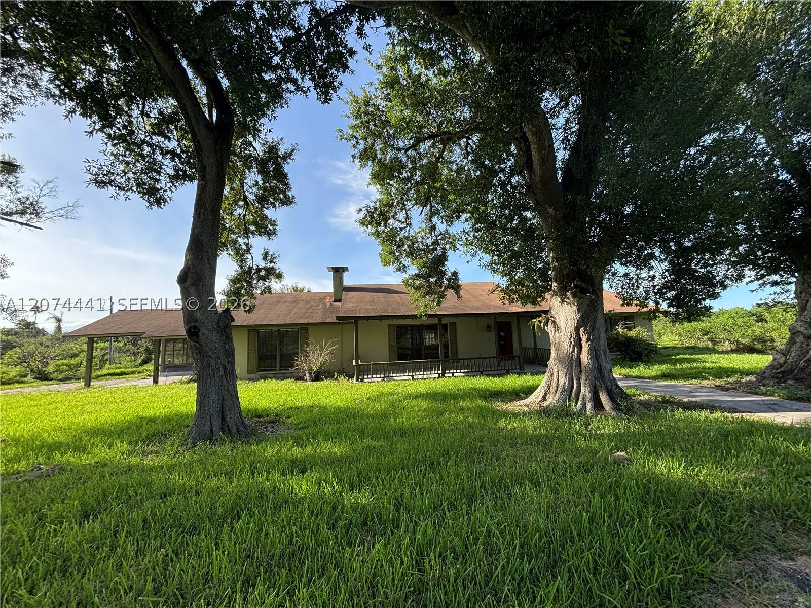 375 & 311 County Road 720