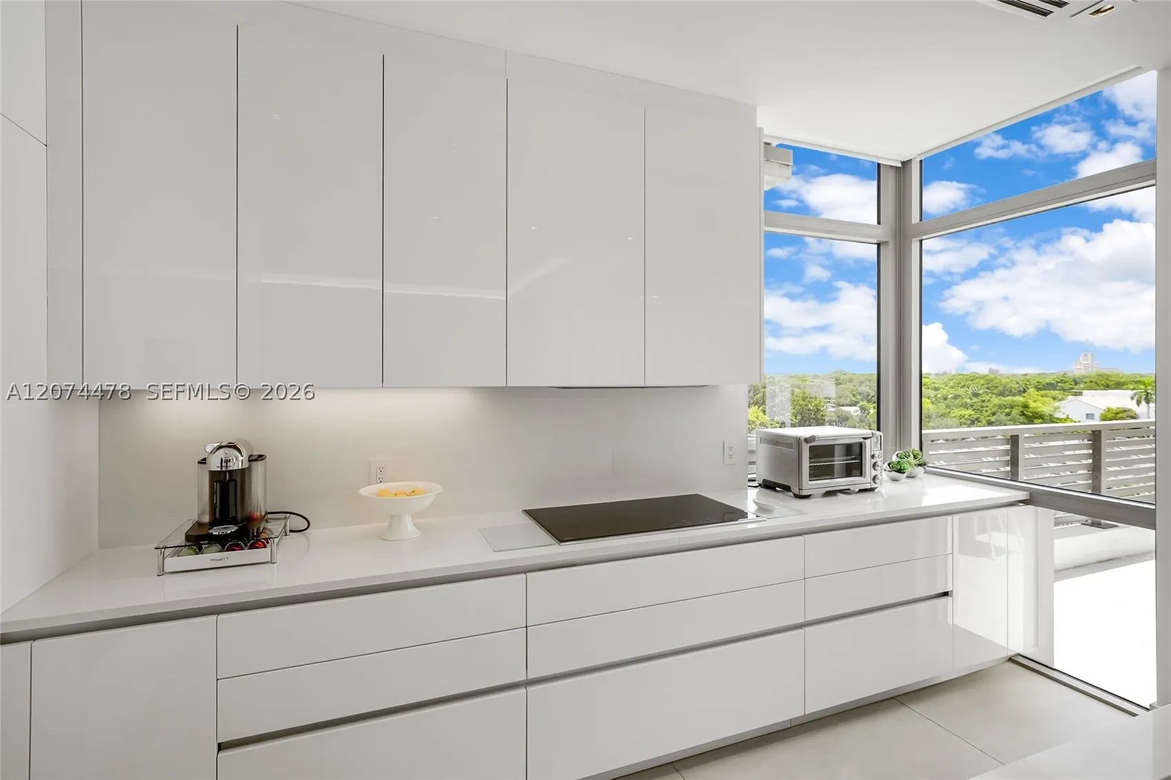 515 Valencia Ave #601