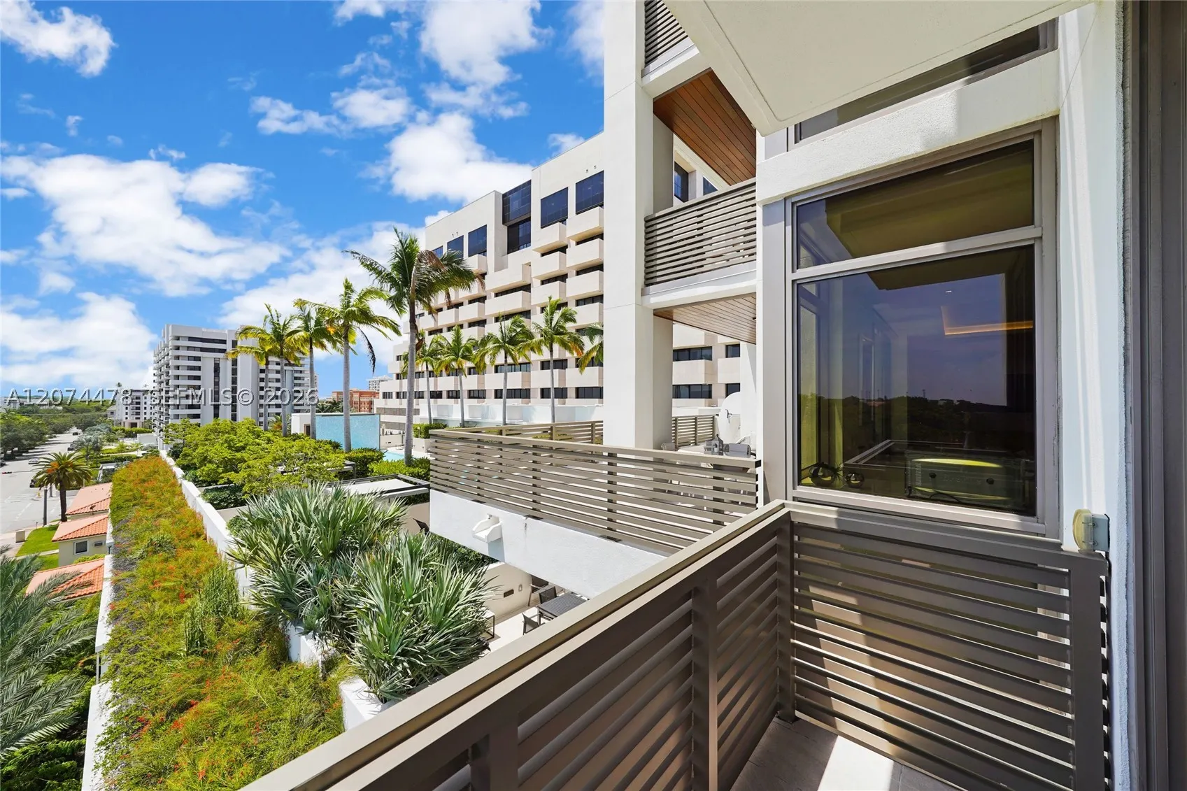 515 Valencia Ave #601