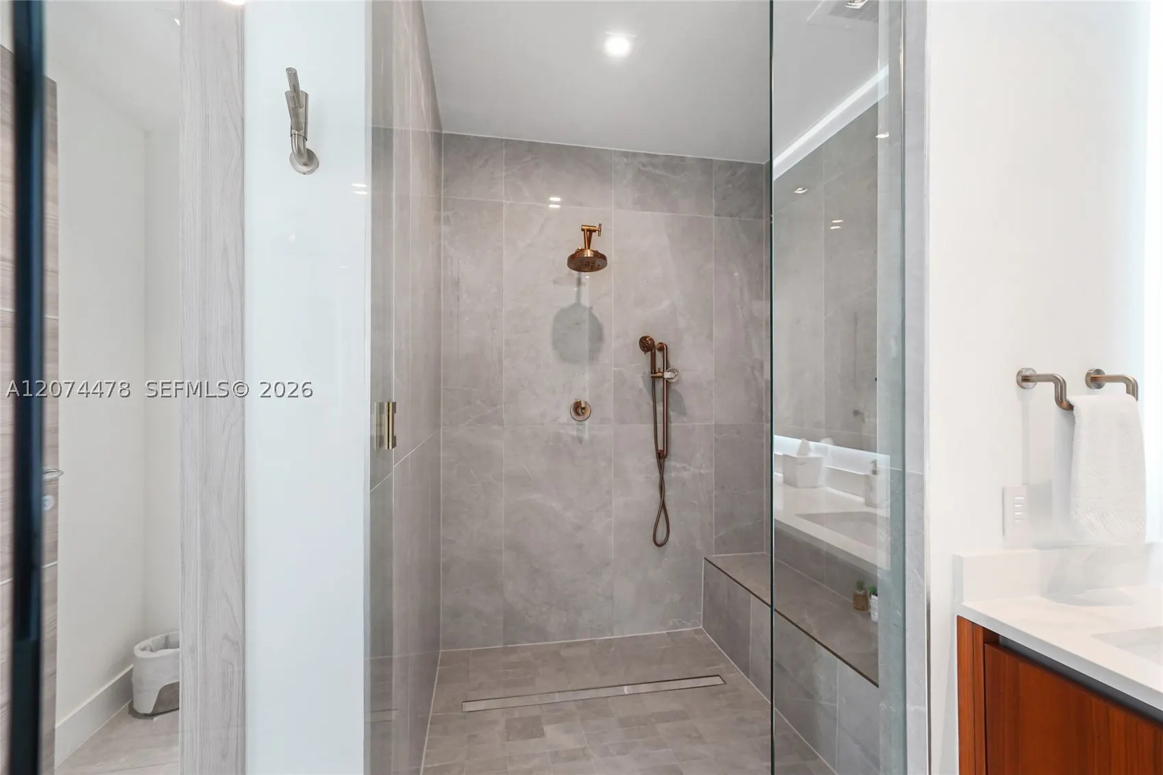 515 Valencia Ave #601