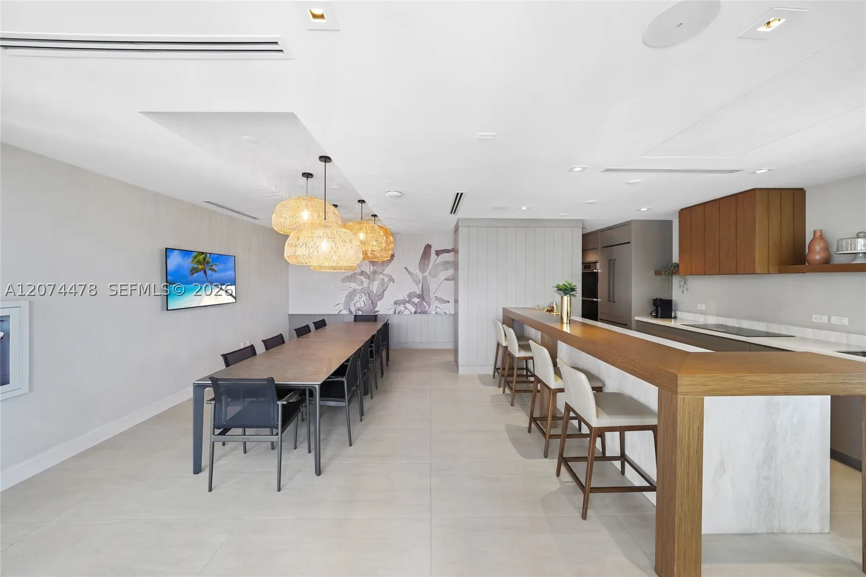 515 Valencia Ave #601