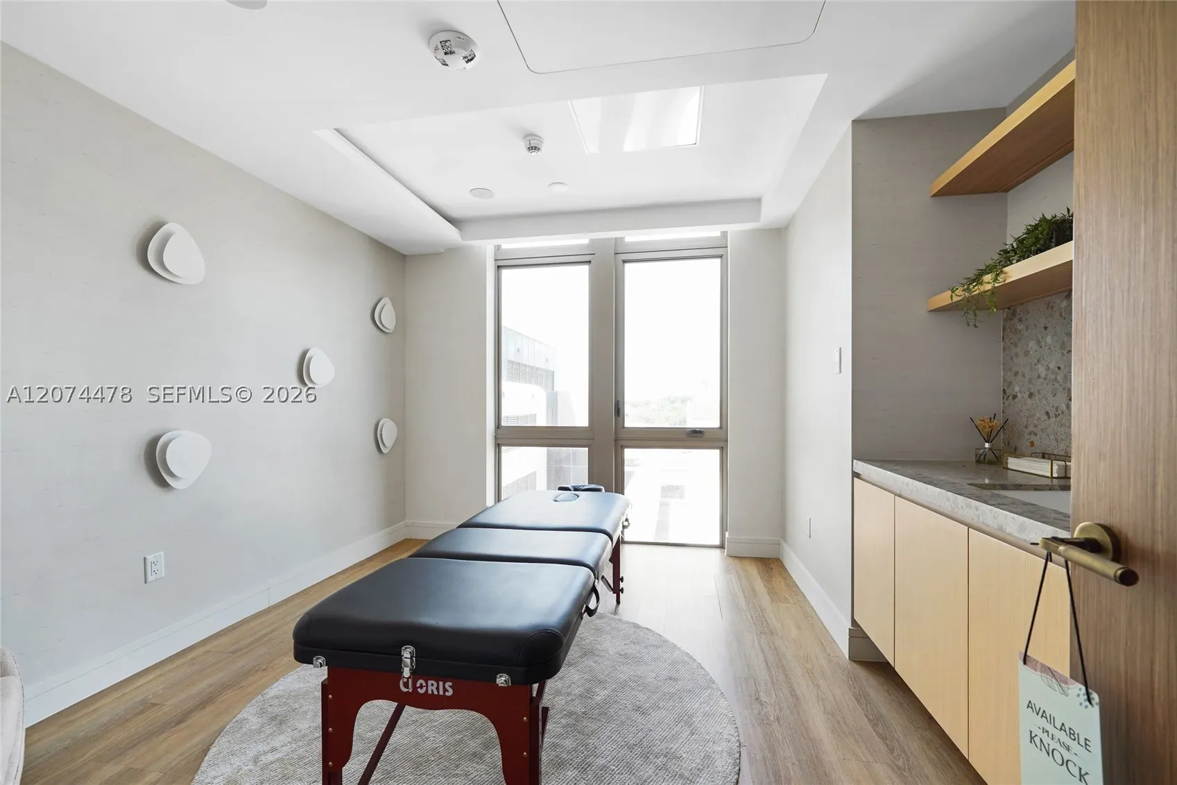 515 Valencia Ave #601