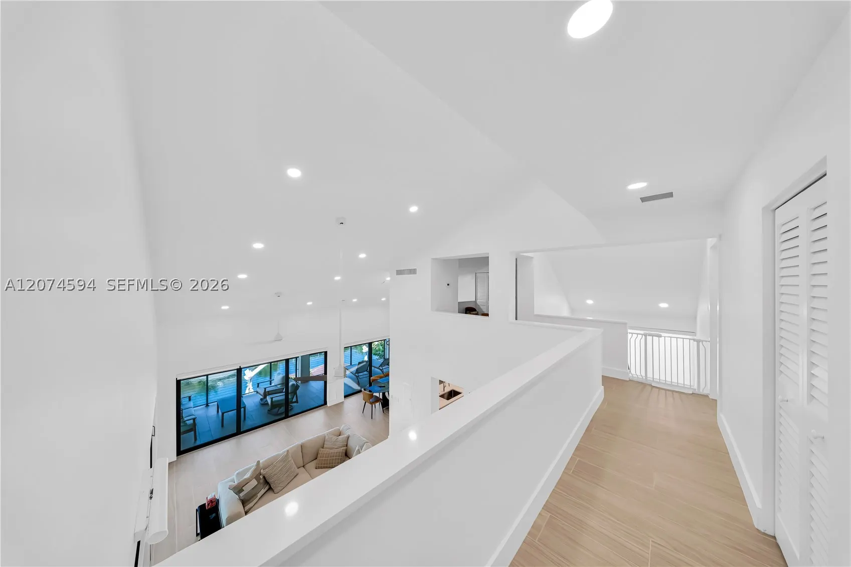 108 W Plaza Del Lago #108