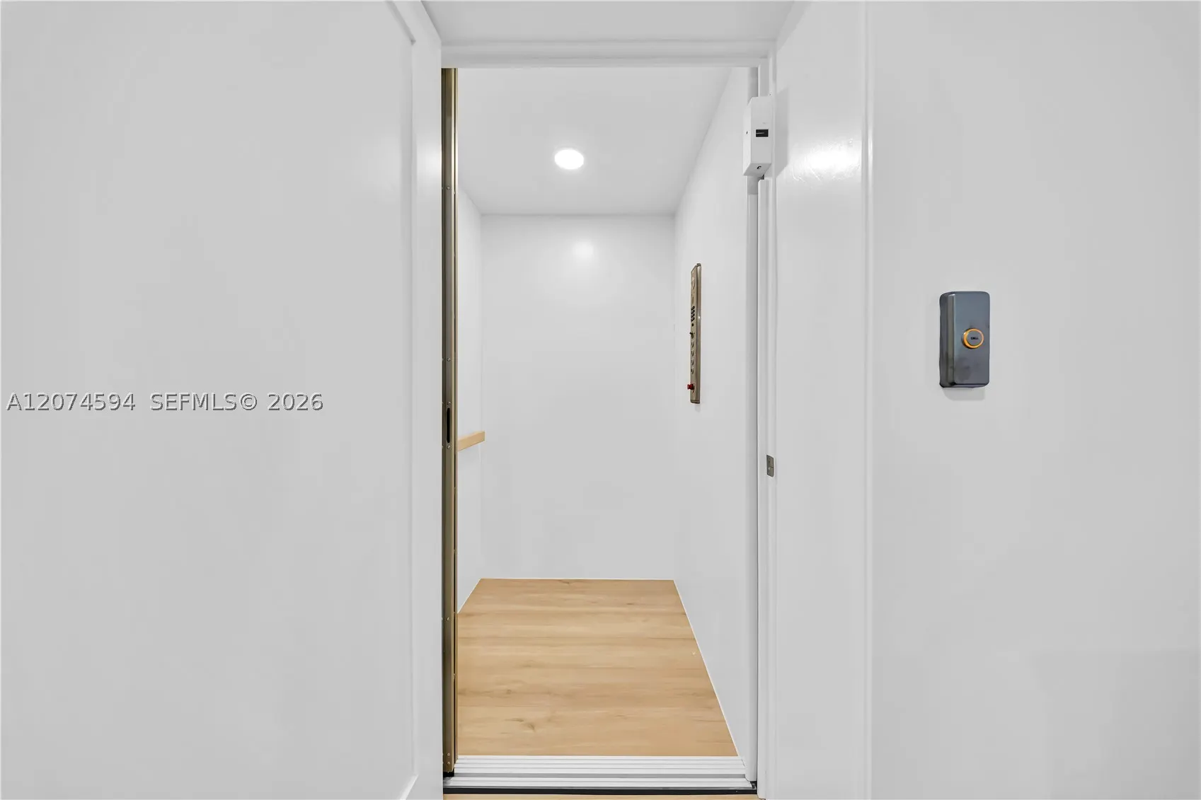 108 W Plaza Del Lago #108