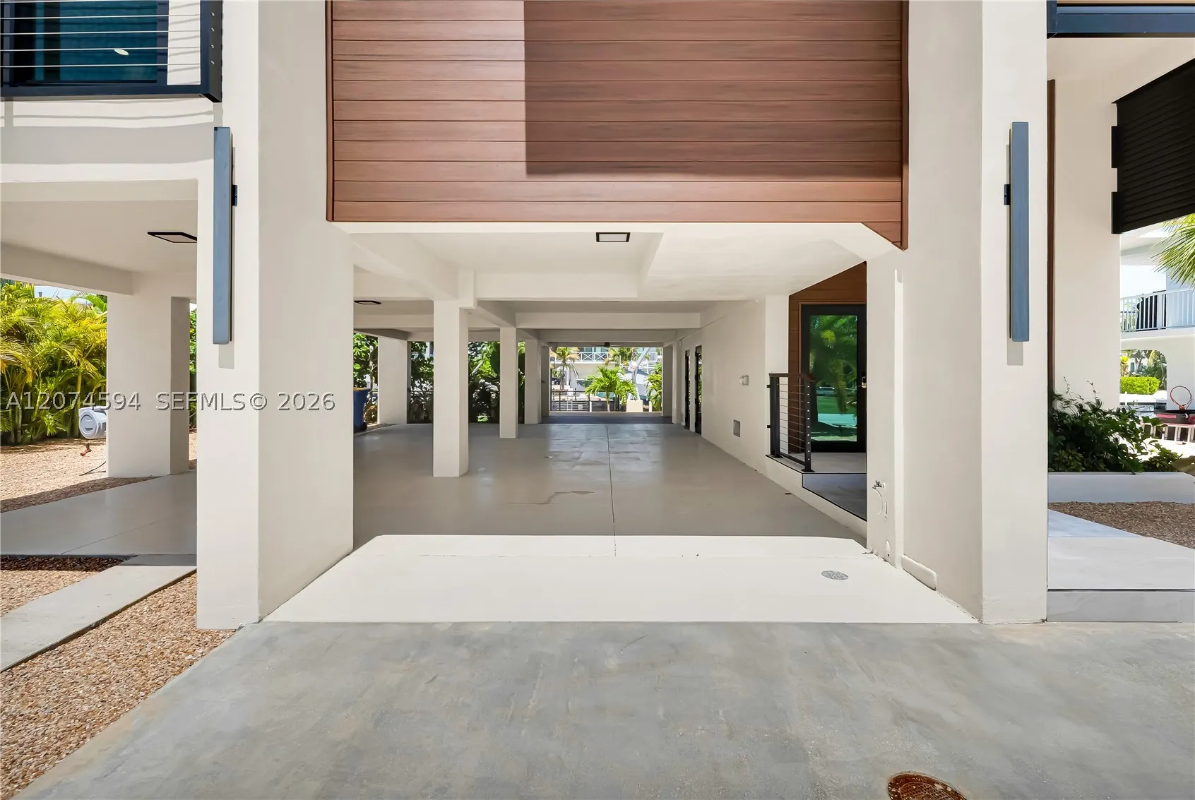 108 W Plaza Del Lago #108