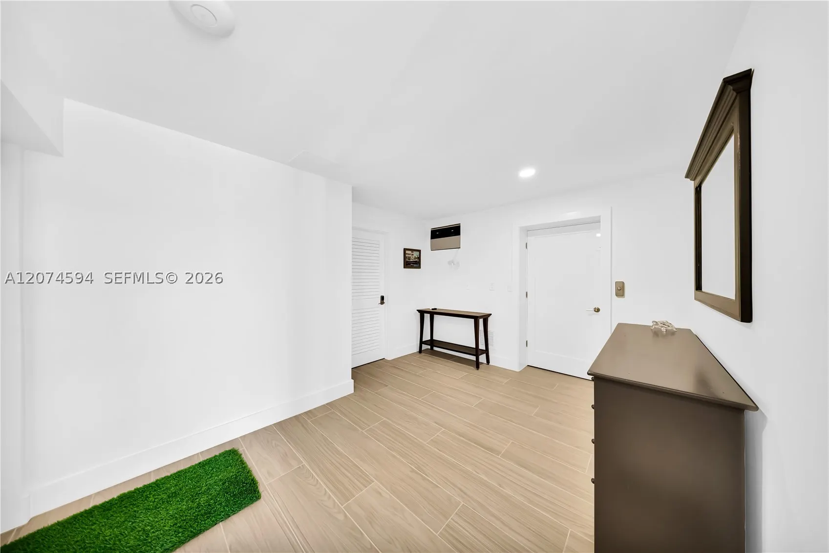 108 W Plaza Del Lago #108
