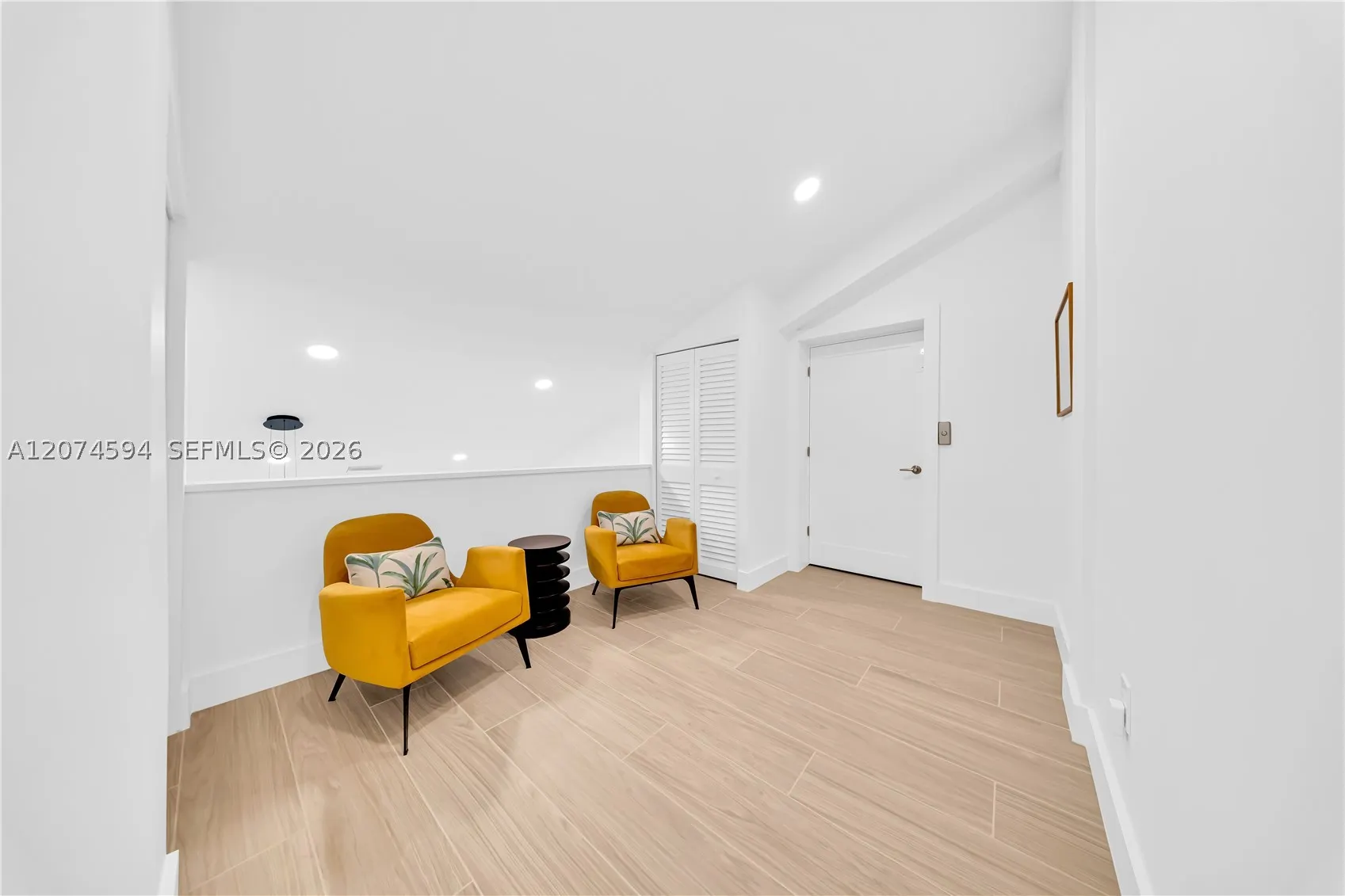 108 W Plaza Del Lago #108