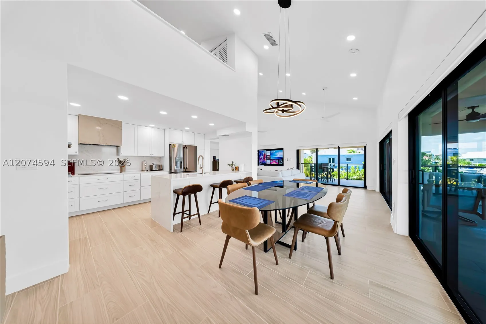 108 W Plaza Del Lago #108
