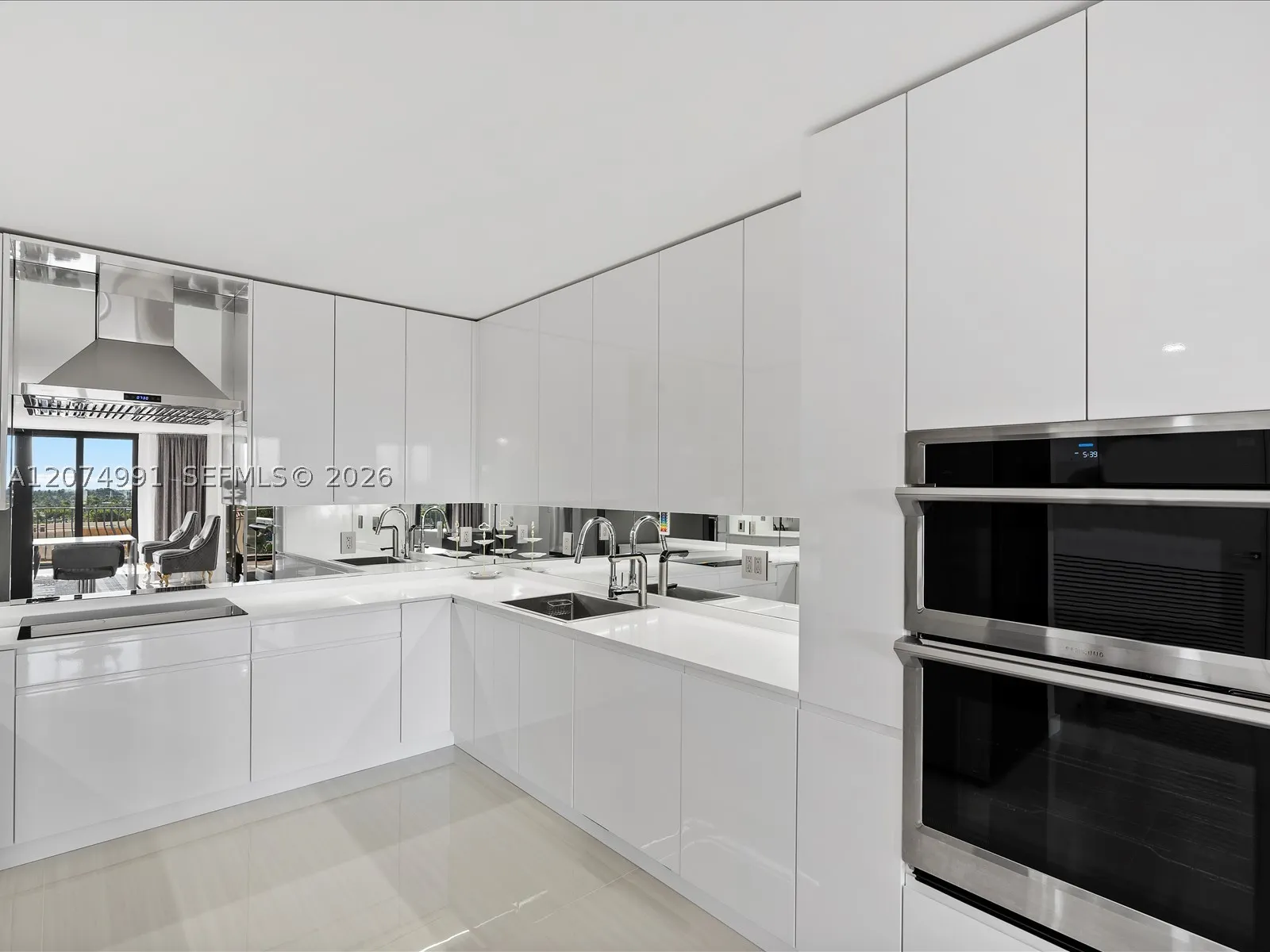 8877 Collins Ave #704