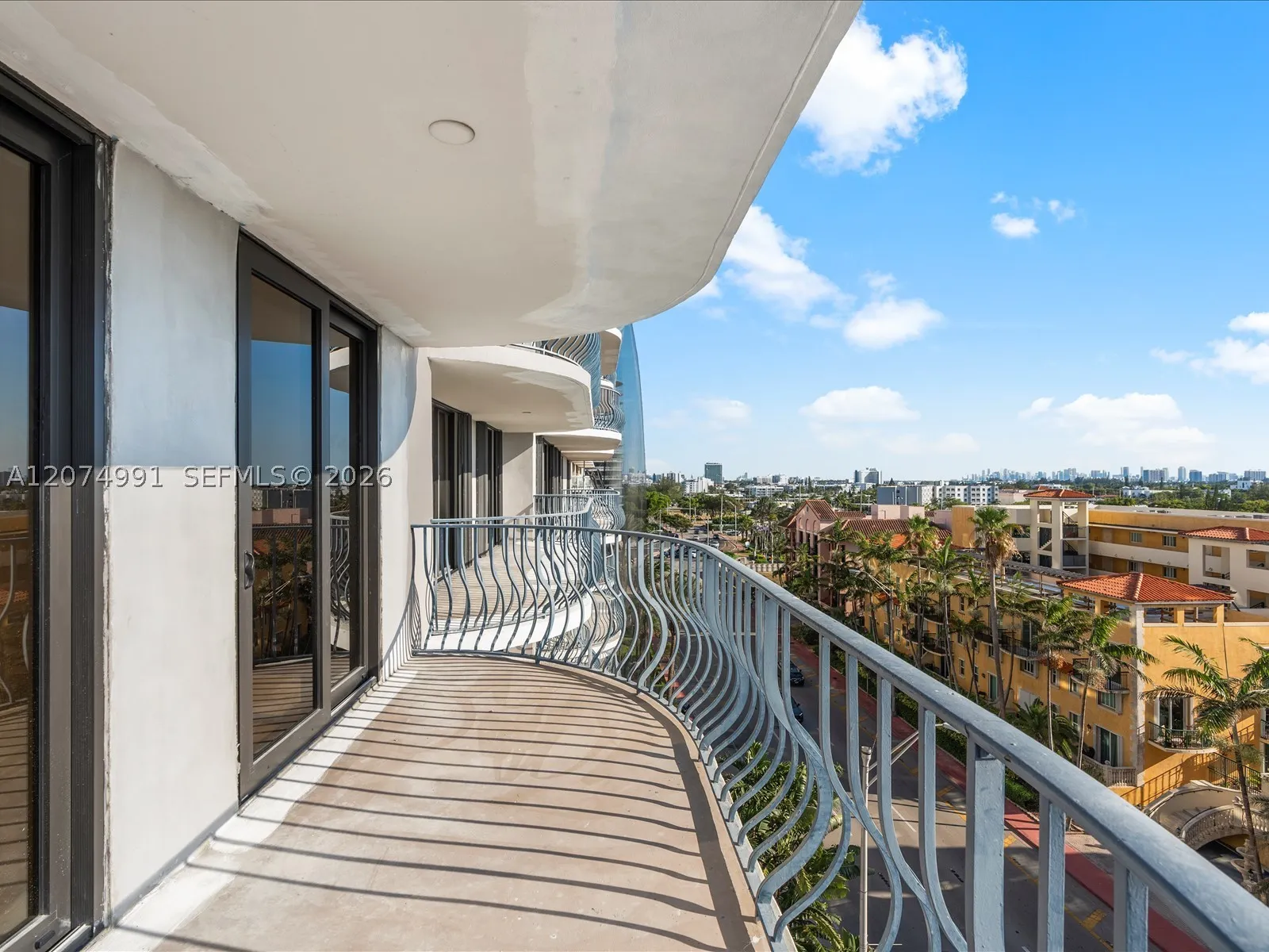 8877 Collins Ave #704
