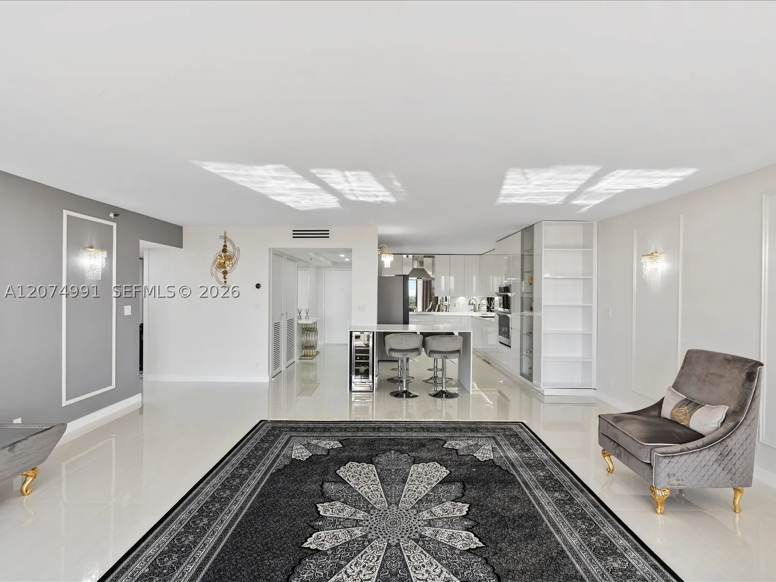 8877 Collins Ave #704
