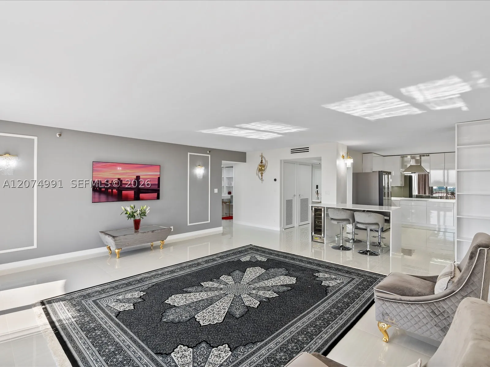 8877 Collins Ave #704