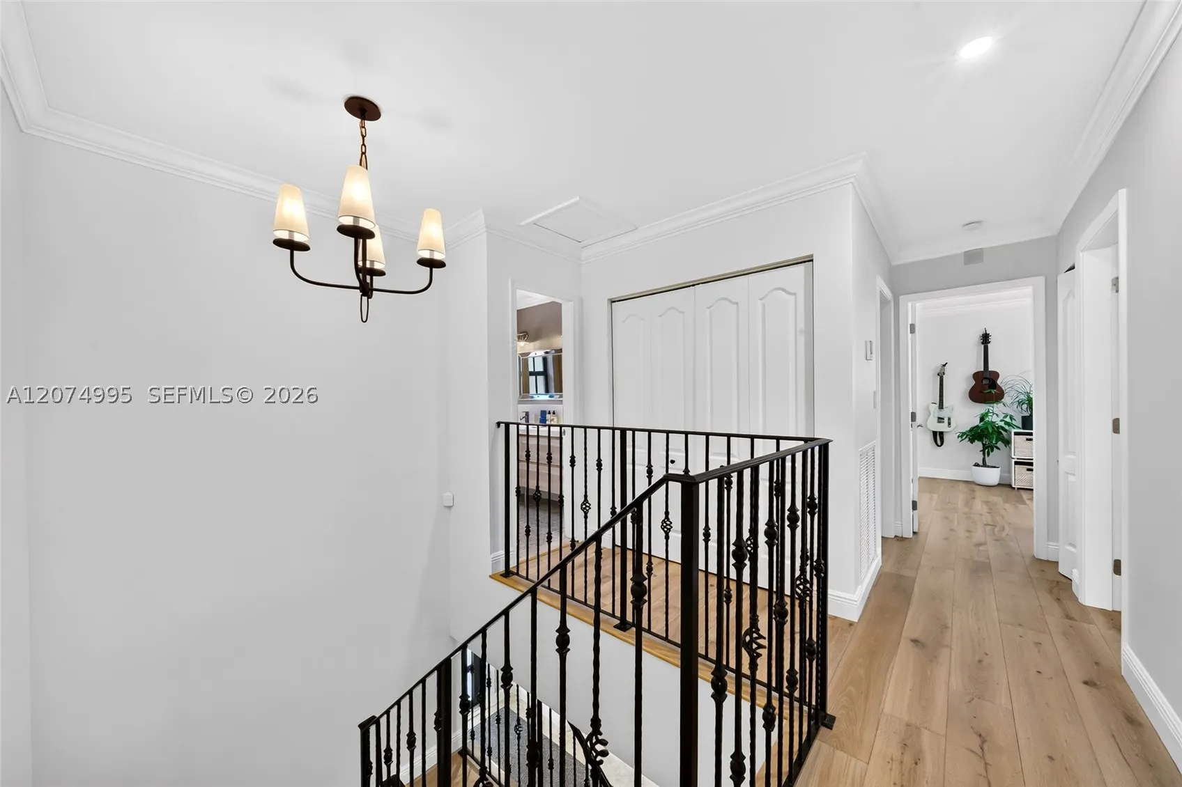 1043 Alfonso Ave