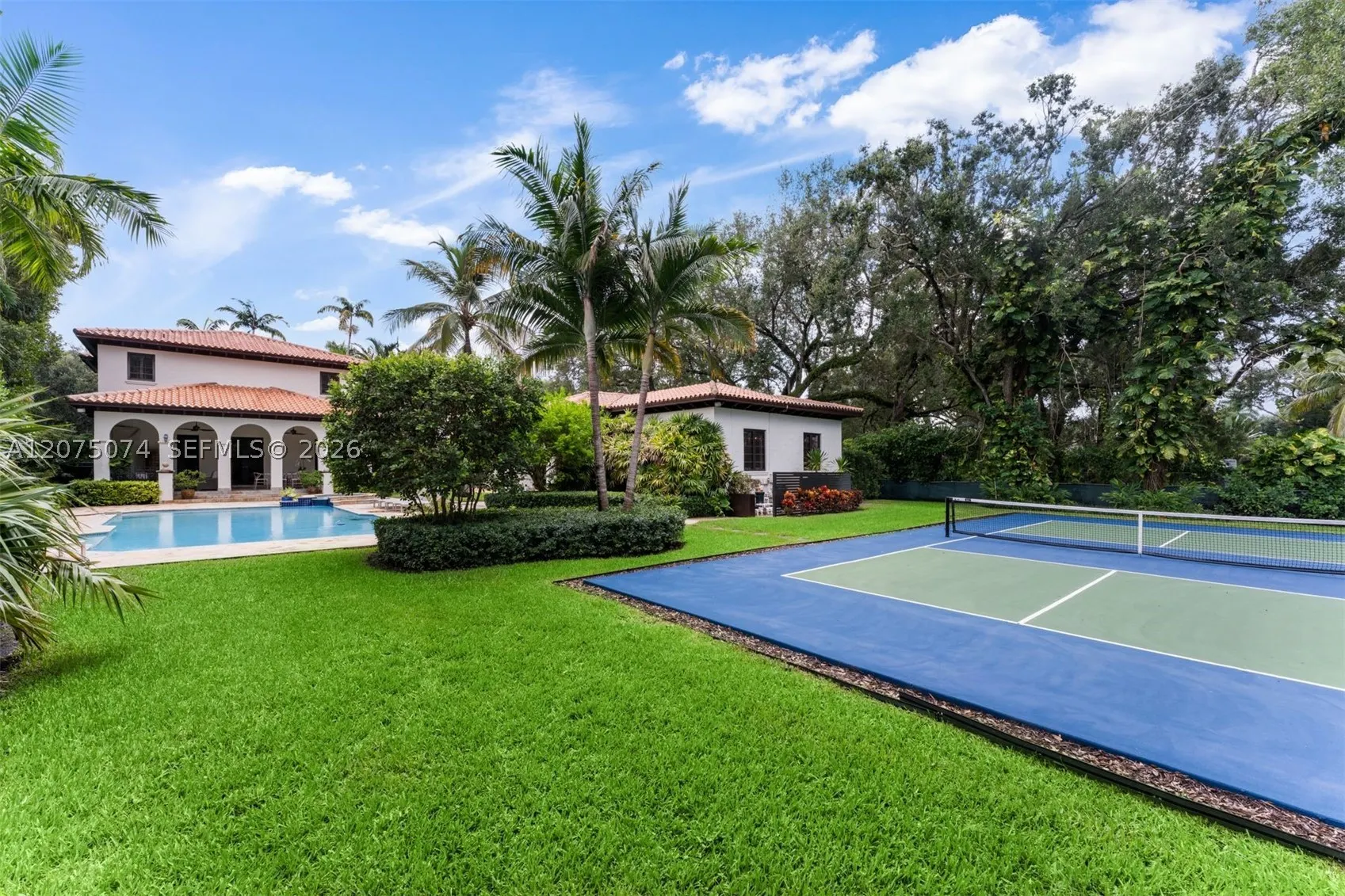 8800 SW 57th Ave