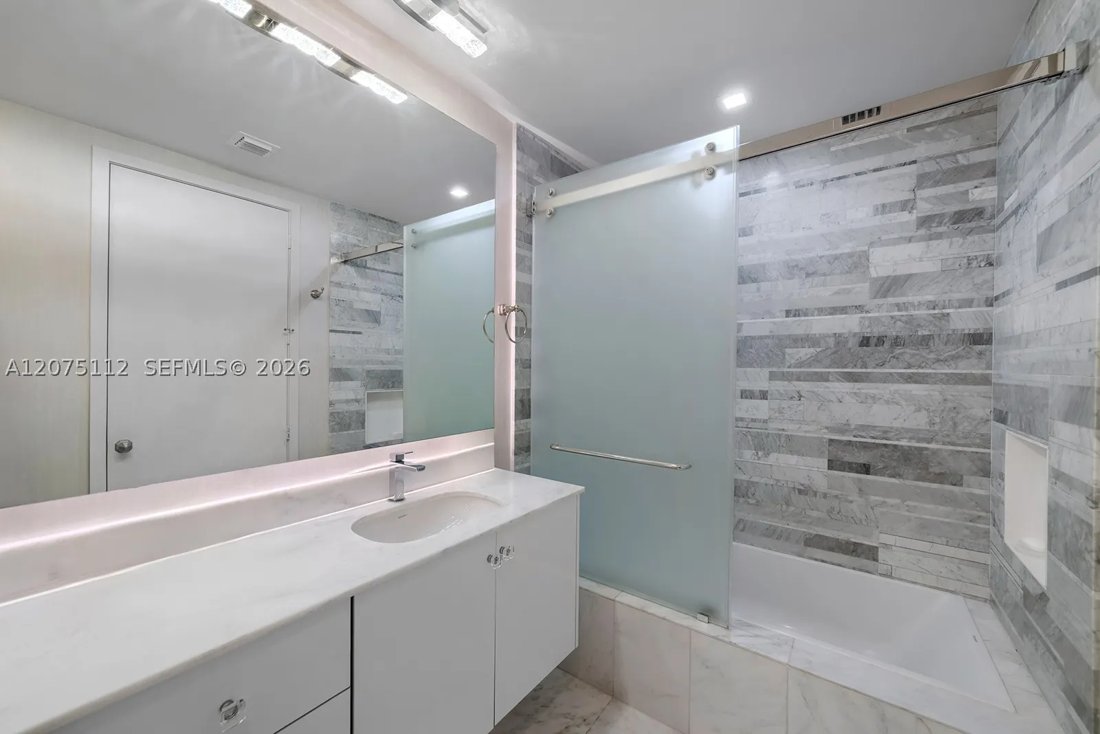 10203 Collins Ave #801